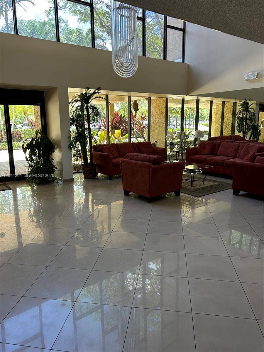 16325 Golf Club Road, #304, Weston, FL 33326 Photo 6