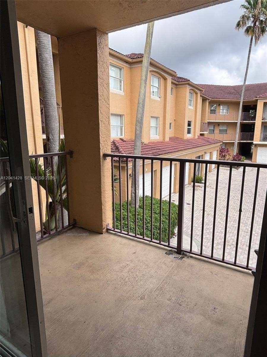 Property photo for 761 N Pine Island Road, #203, Plantation, FL
