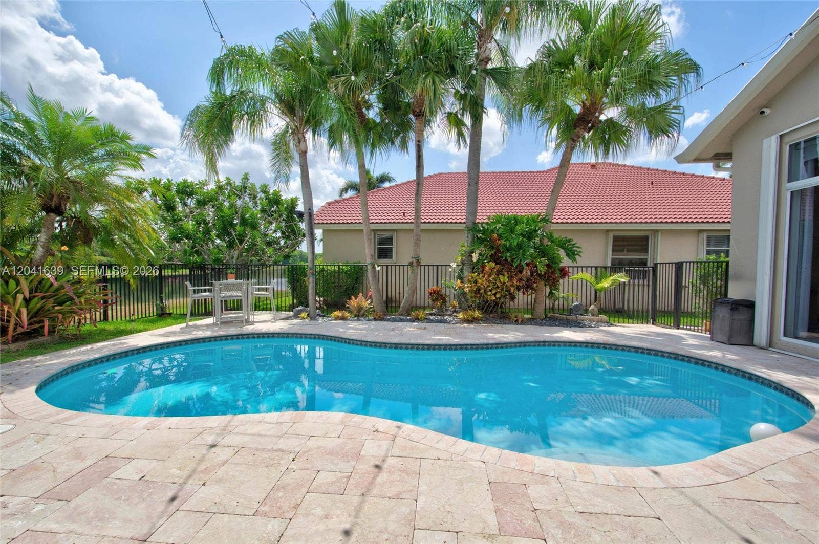 1136 Ginger Circle, Weston, FL 33326 Photo 4