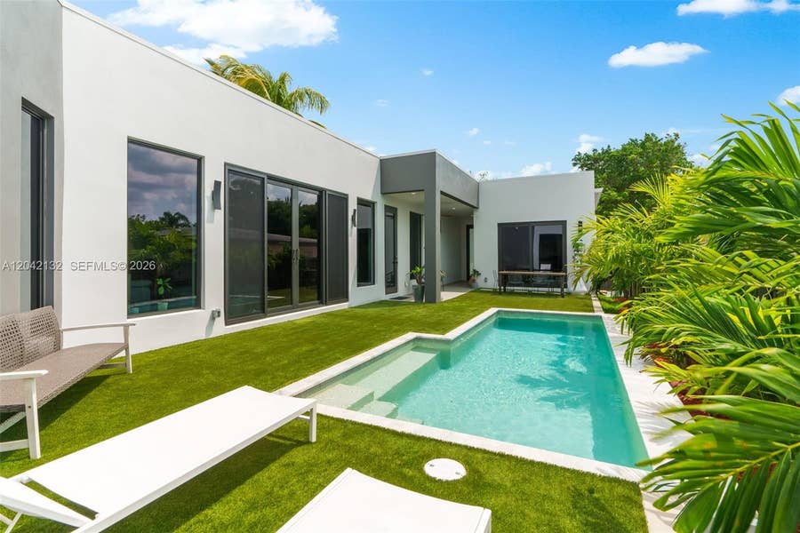 Property photo for 41 NE 24th Street, Wilton Manors, FL
