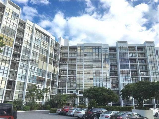 Property photo for 800 Parkview Drive, #1018, Hallandale Beach, FL