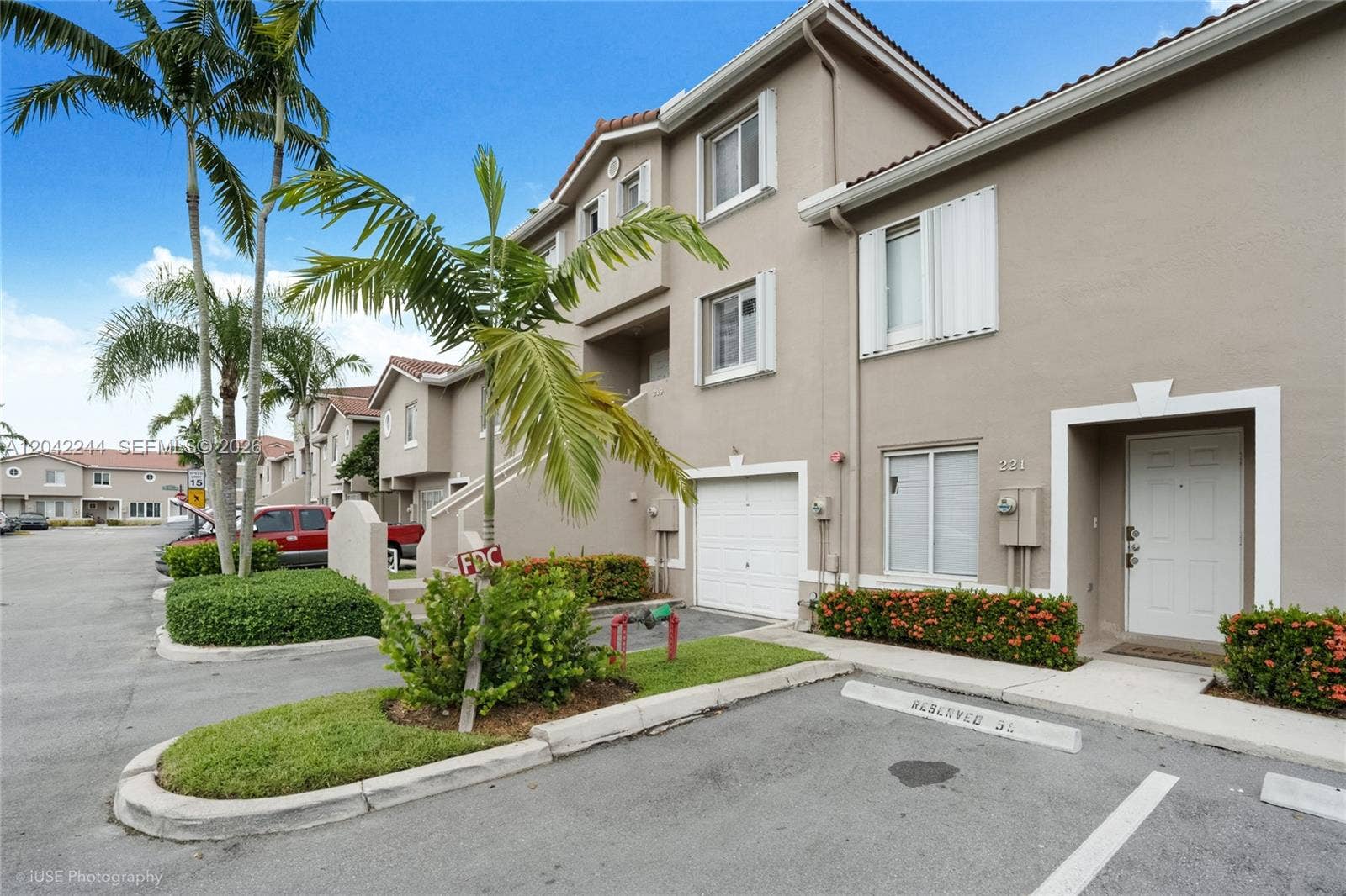 221 Riviera Circle, Weston, FL 33326 Photo 1
