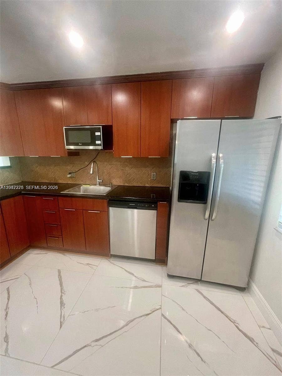 403 Lakeview Drive, #106, Weston, Weston, FL 33326 Photo 7