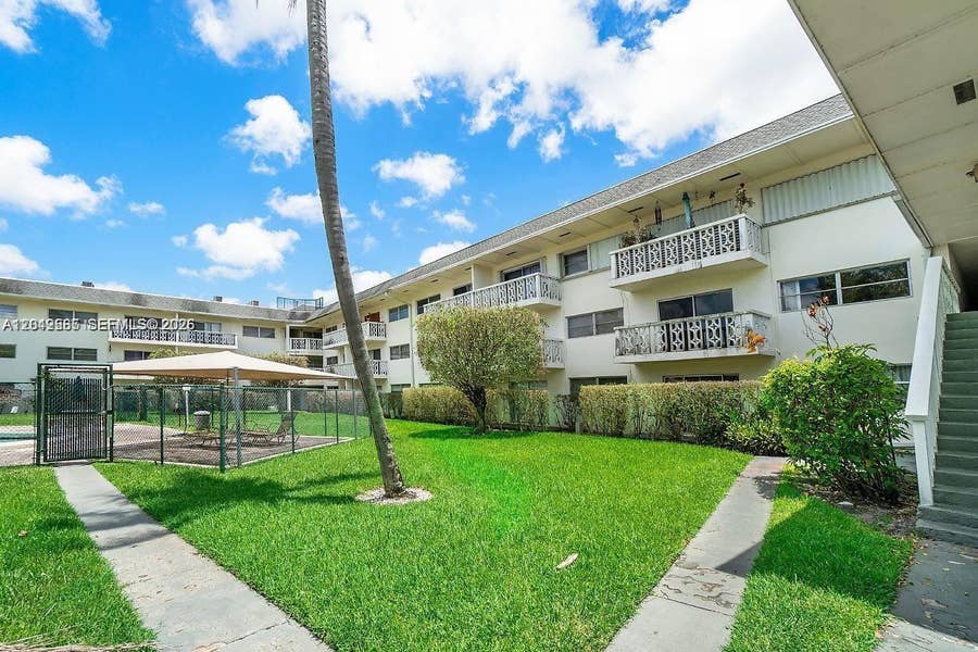 Property photo for 4200 NW 3rd Court, #224, Plantation, FL