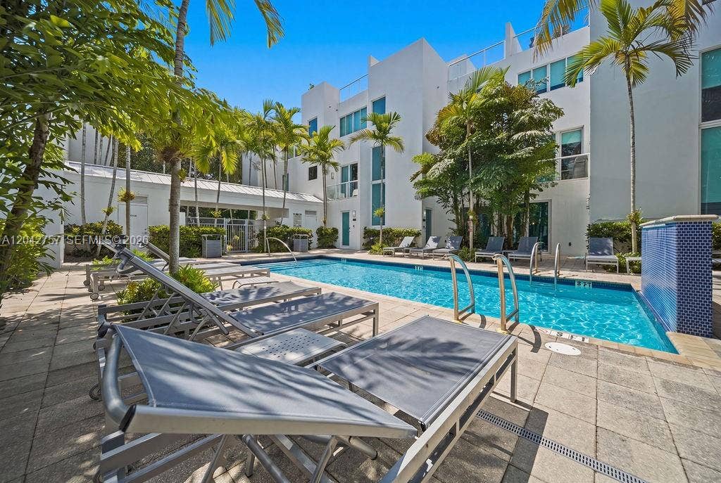 710 NE 3rd Avenue, Fort Lauderdale, FL 33304 Photo 71