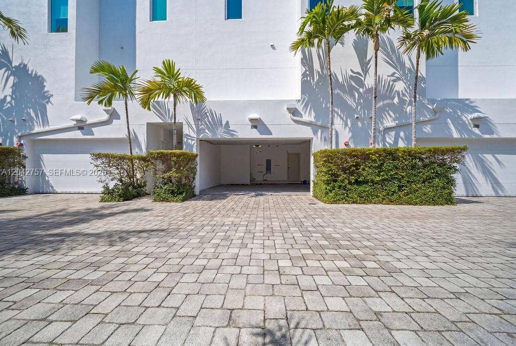 710 NE 3rd Avenue, Fort Lauderdale, FL 33304 Photo 69