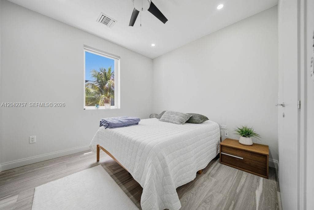 710 NE 3rd Avenue, Fort Lauderdale, FL 33304 Photo 41