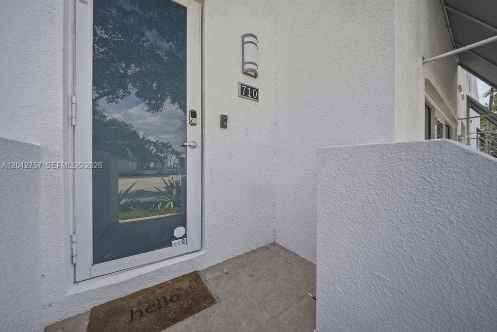 710 NE 3rd Avenue, Fort Lauderdale, FL 33304 Photo 14