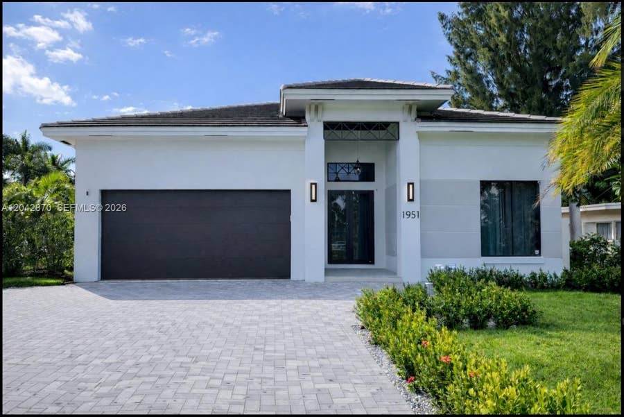 Property photo for 1951 SW 28th Avenue, Fort Lauderdale, FL