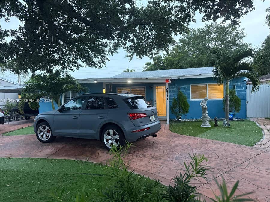 Property photo for 6717 Simms Street, Hollywood, FL