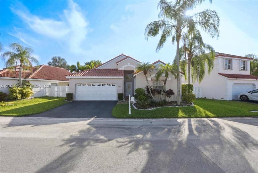 Property photo for 345 Somerset Way, Weston, FL