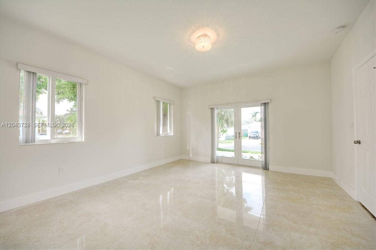 312 Phippen Waiters Road, Dania, Dania Beach, FL 33004 Photo 15