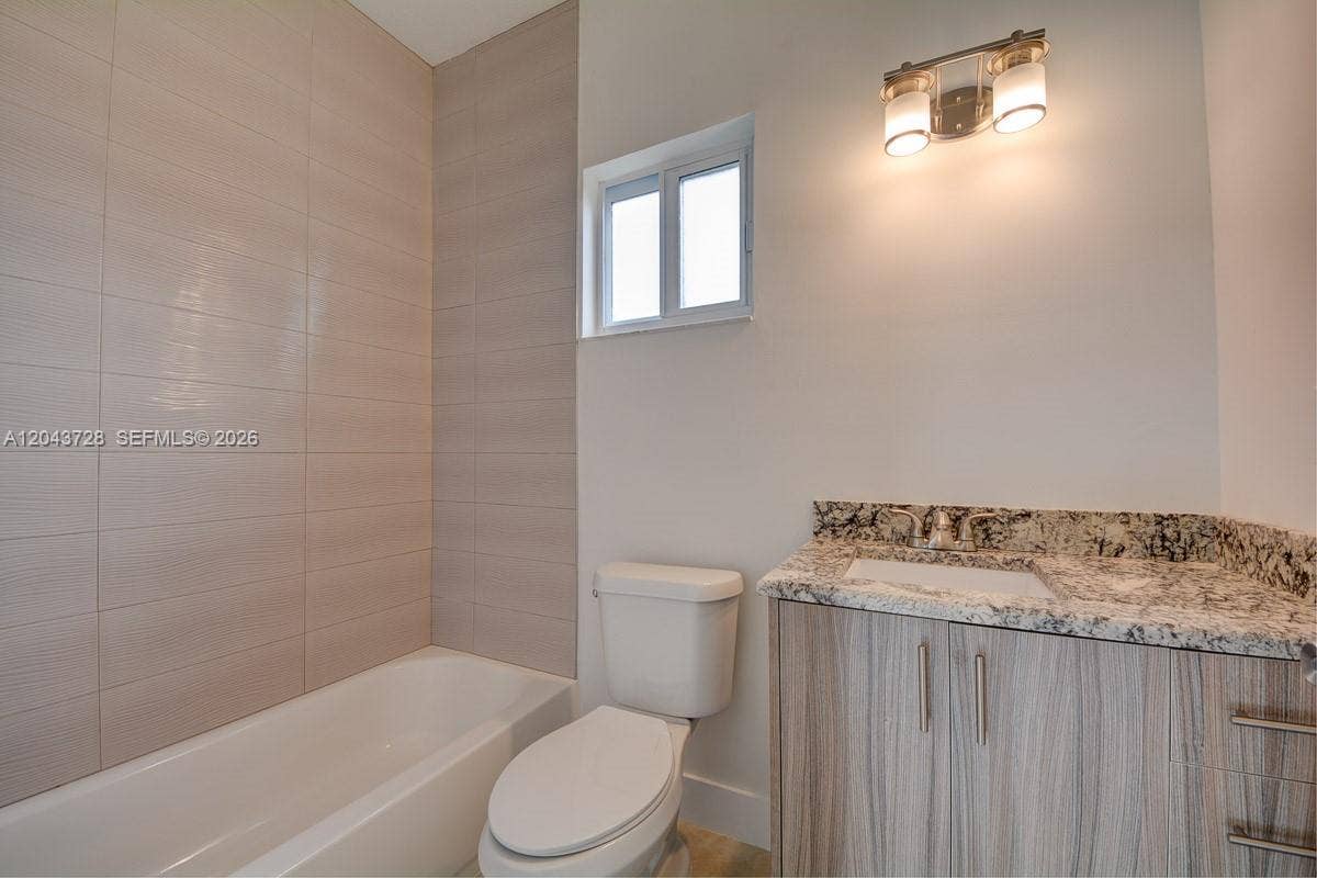 312 Phippen Waiters Road, Dania, Dania Beach, FL 33004 Photo 14
