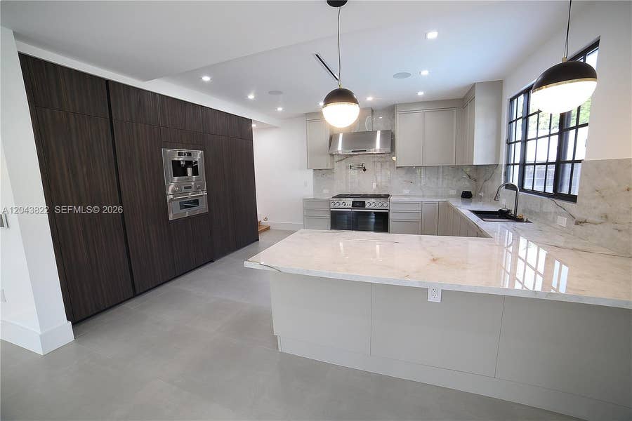 Property photo for 1345 Hollywood Boulevard, Hollywood, FL