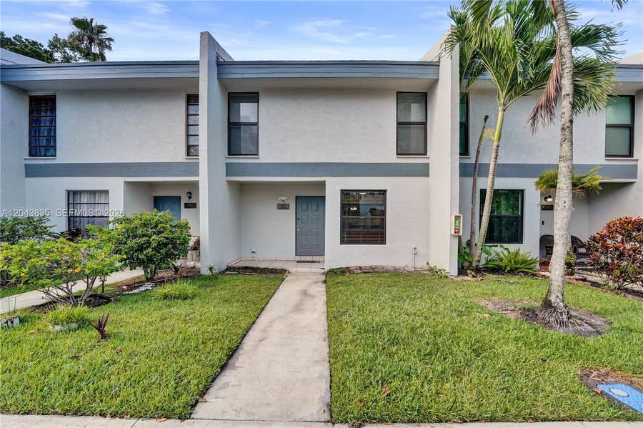 Property photo for 9220 NW 14th Street, #272, Pembroke Pines, FL