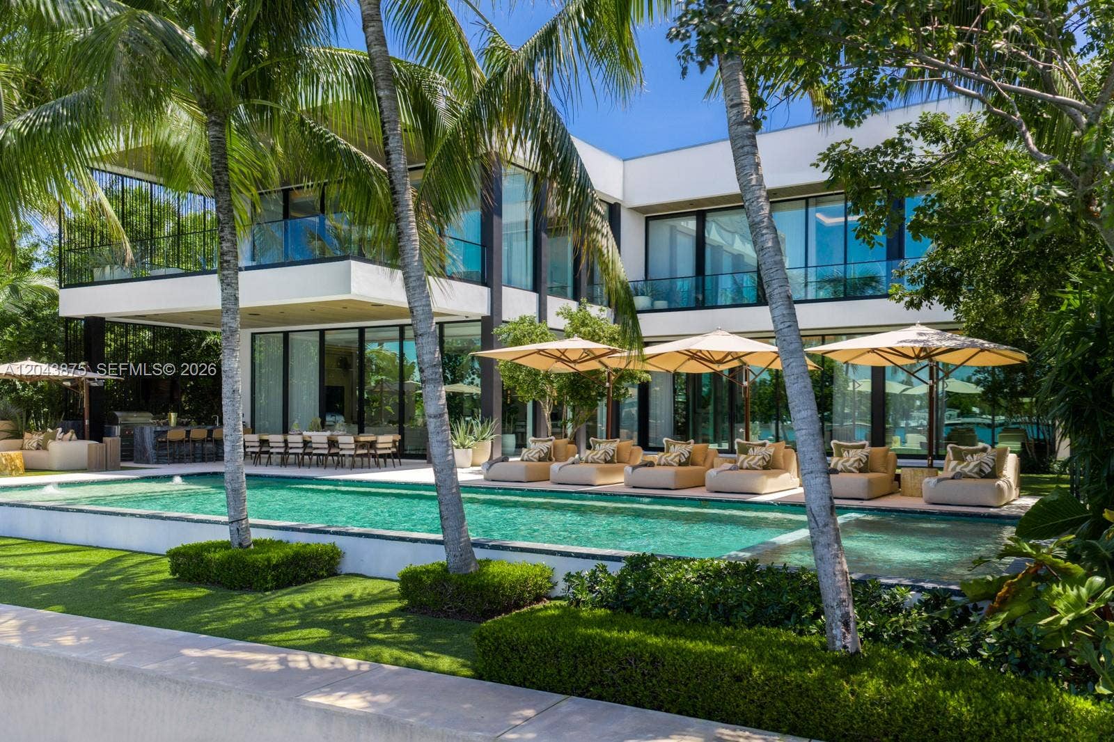 58 La Gorce Circle, Miami Beach, FL 33141 Photo 1