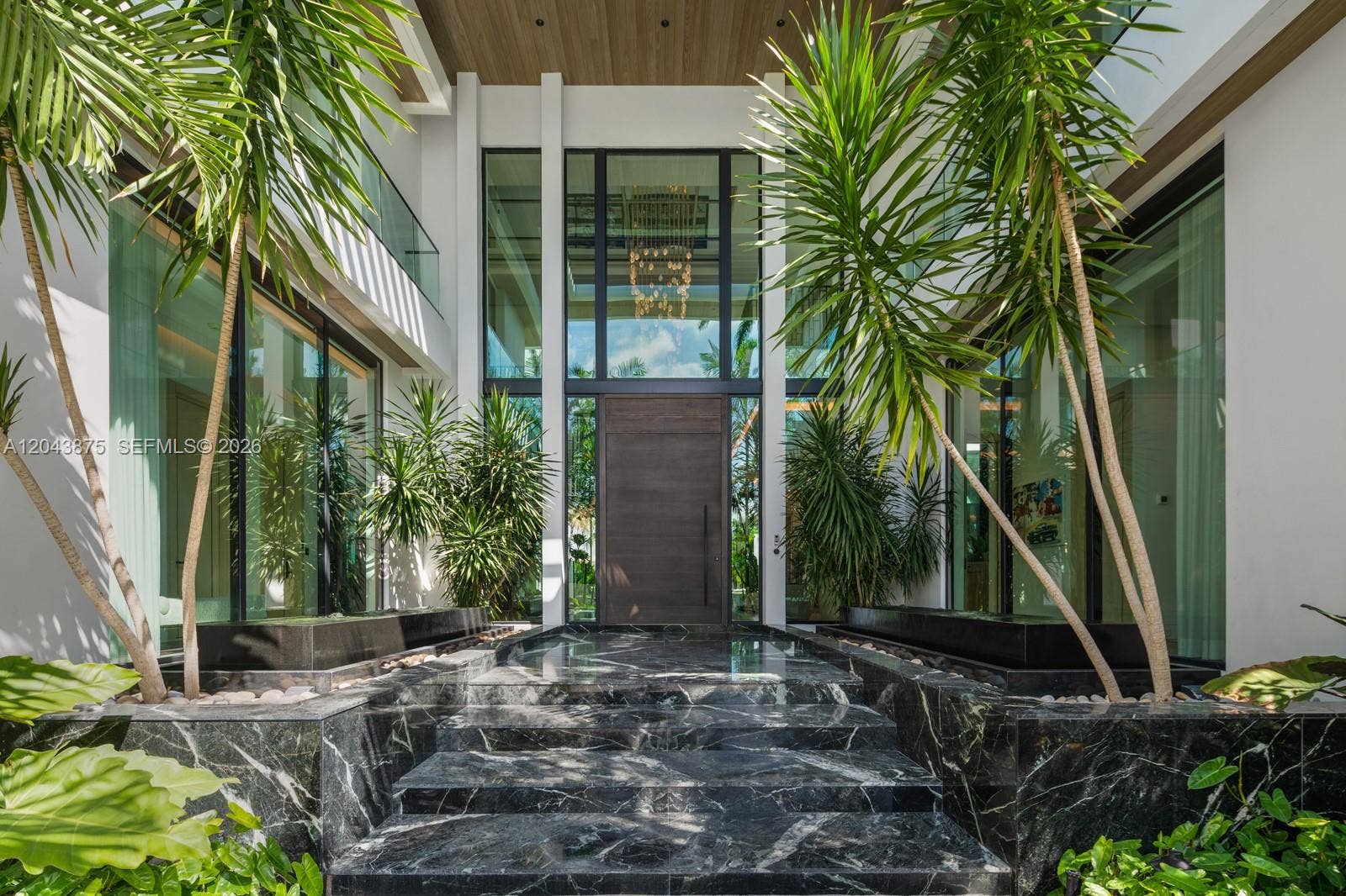 58 La Gorce Circle, Miami Beach, FL 33141 Photo 3
