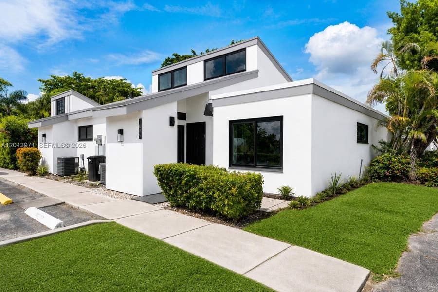 Property photo for 1709 NW 72nd Avenue, #66, Plantation, FL