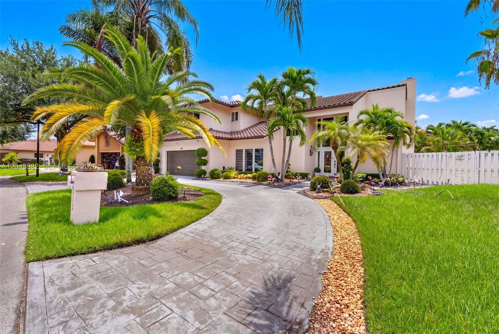 962 SW 93rd Terrace, Plantation, FL 33324 Photo 9