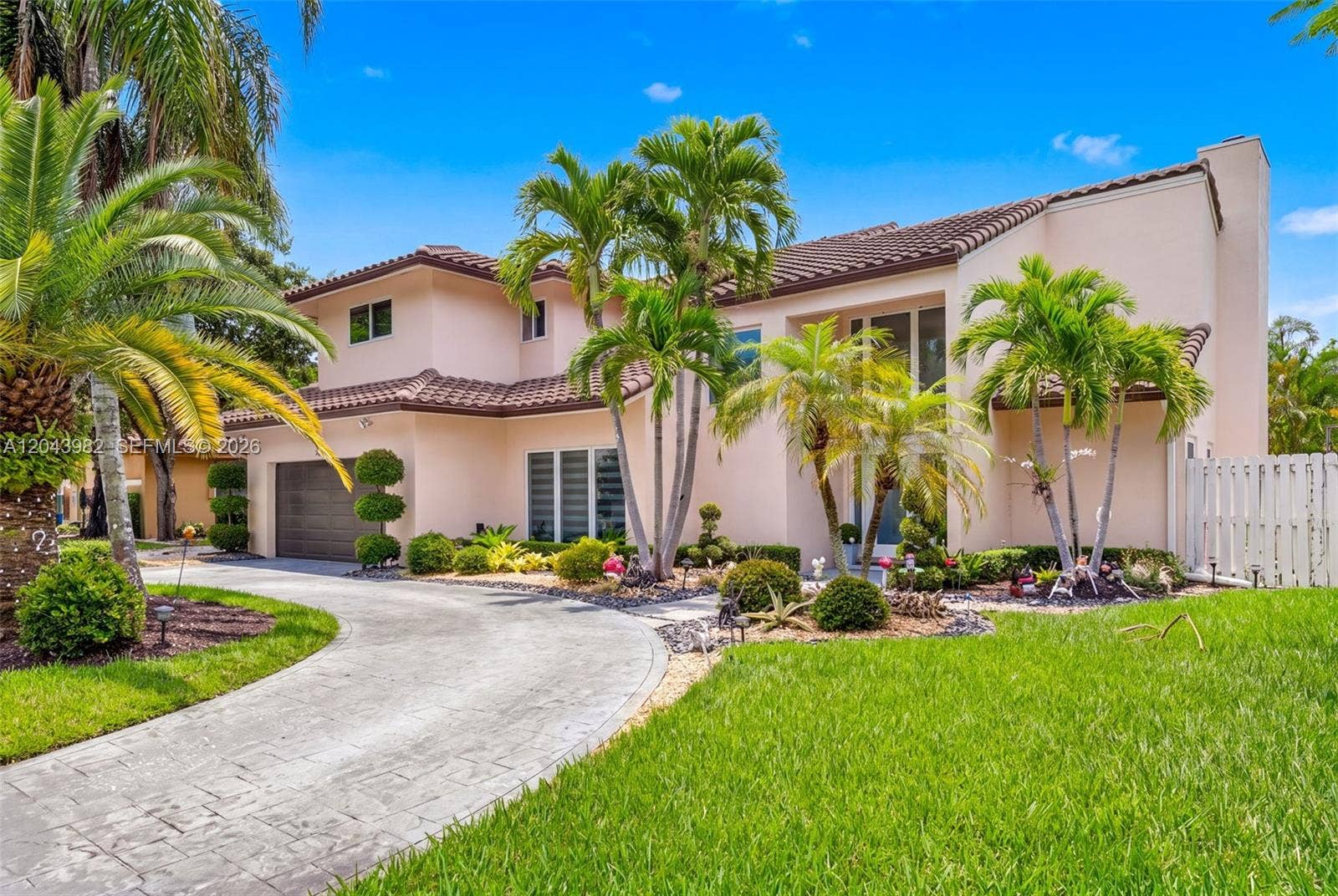 962 SW 93rd Terrace, Plantation, FL 33324 Photo 8