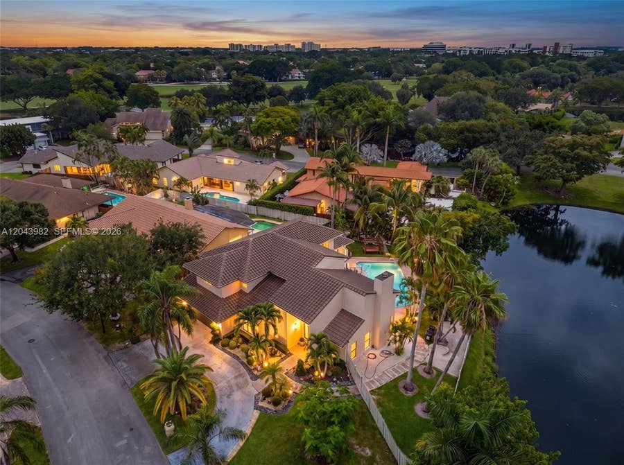 Property photo for 962 SW 93rd Terrace, Plantation, FL