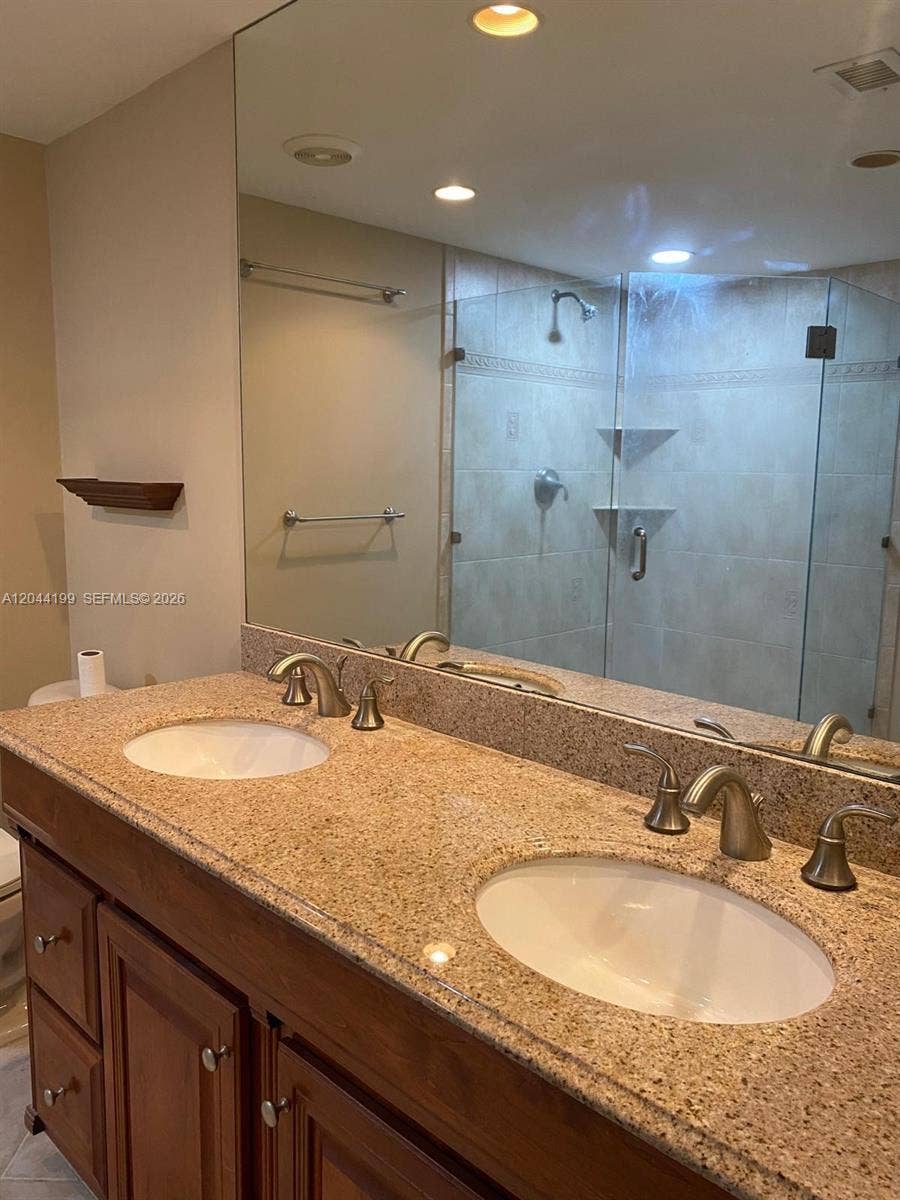 4200 N Ocean Drive, #1-1103, Riviera Beach, Riviera Beach, FL 33404 Photo 8