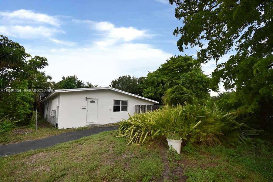 Property photo for 2800 Davie Boulevard, Fort Lauderdale, FL