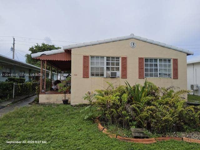 Property photo for 1938 Pierce Street, Hollywood, FL