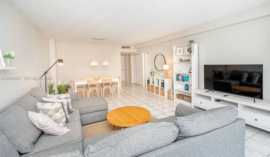 Property photo for 5601 Collins Avenue, #1517, Miami Beach, FL