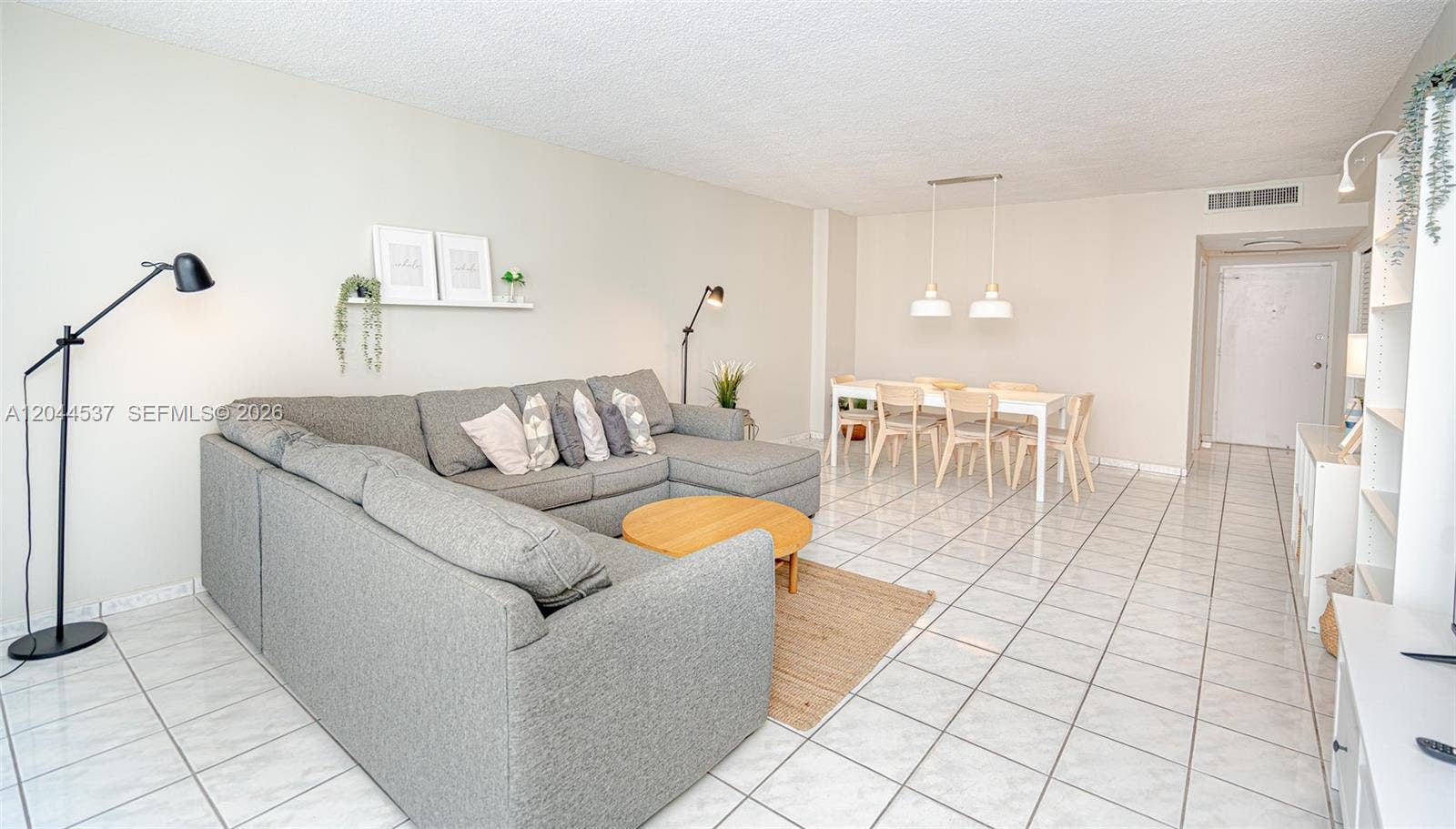 5601 Collins Avenue, #1517, Miami Beach, FL 33140 Photo 2