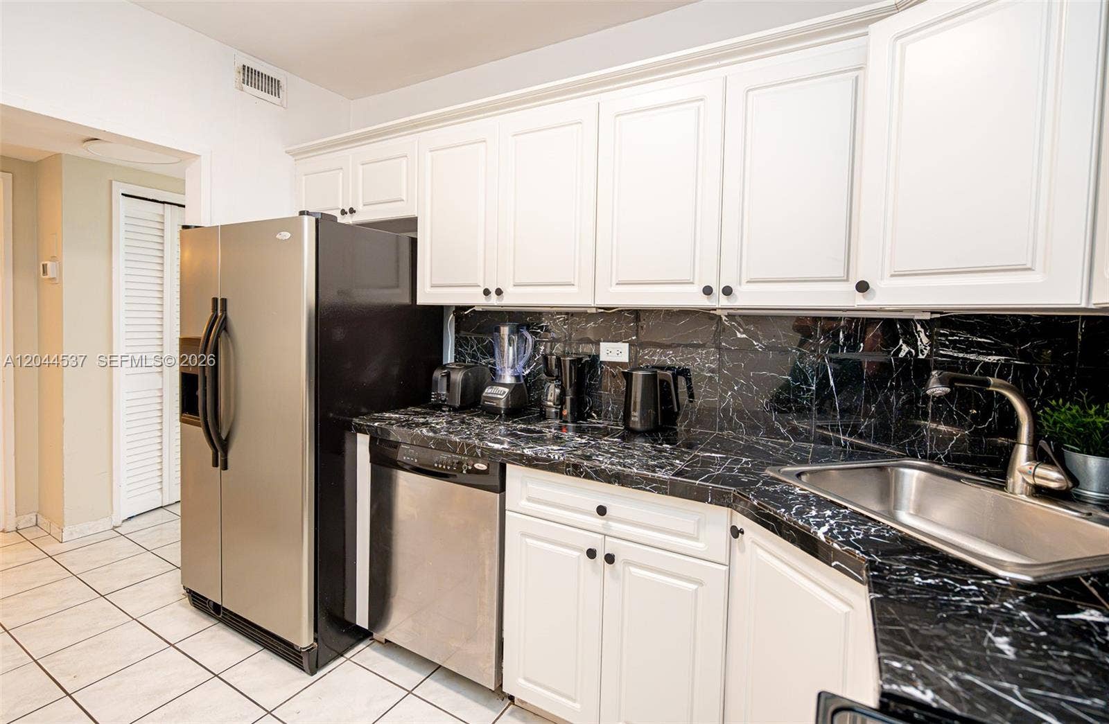 5601 Collins Avenue, #1517, Miami Beach, FL 33140 Photo 30