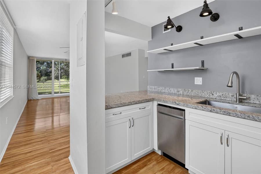 Property photo for 9410 Tangerine Place, #204, Davie, FL
