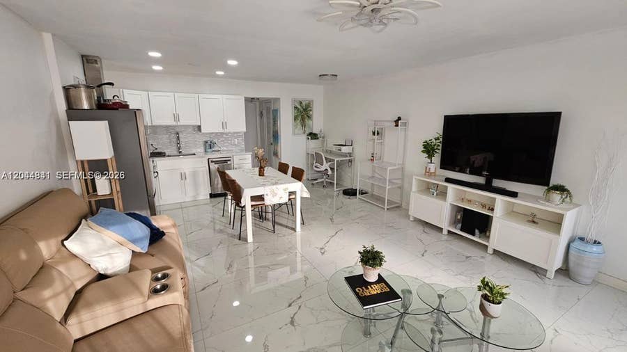 Property photo for 340 S Oakridge S, #340, Deerfield Beach, FL