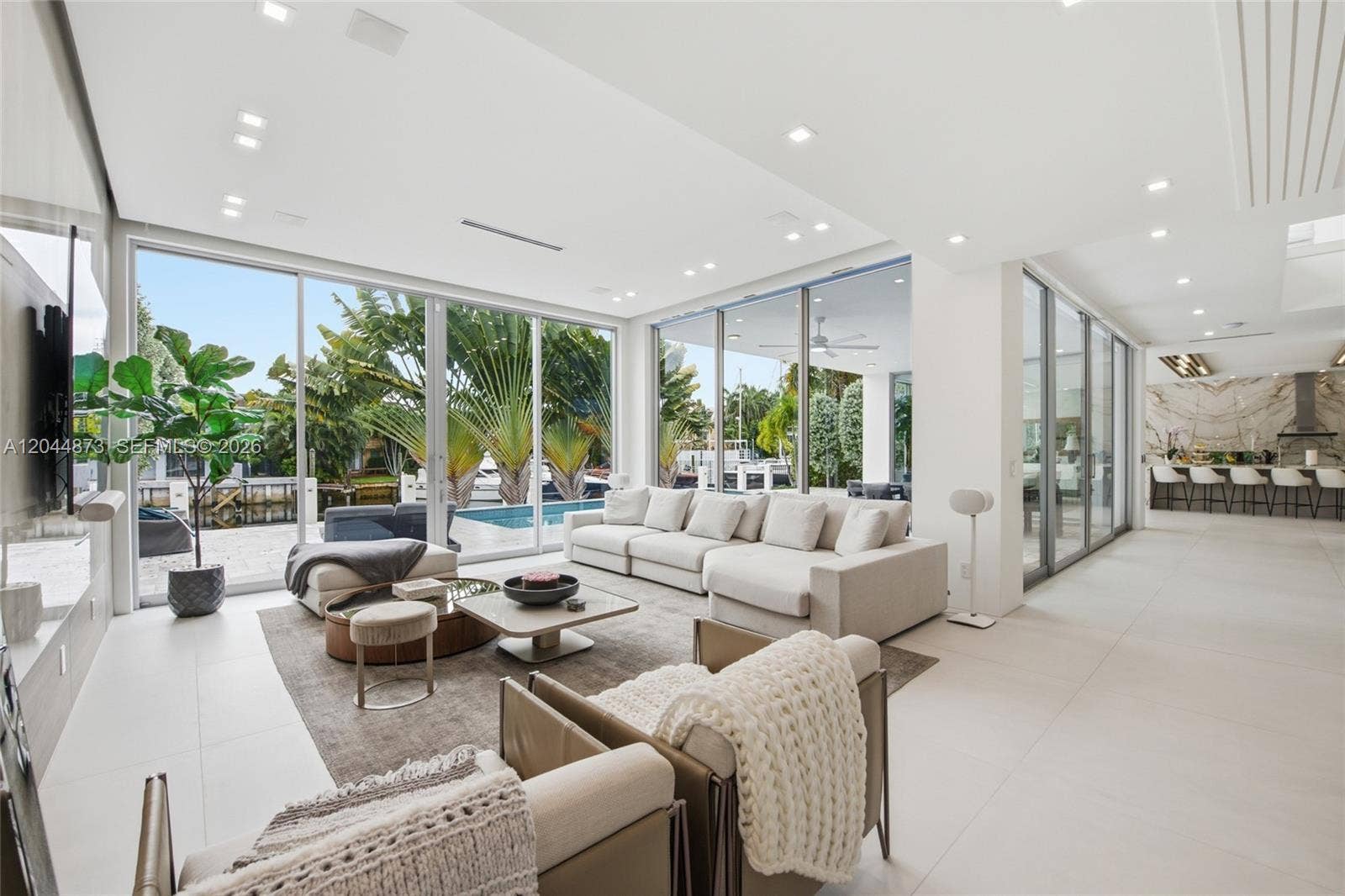 91 Fiesta Way, Fort Lauderdale, FL 33301 Photo 13