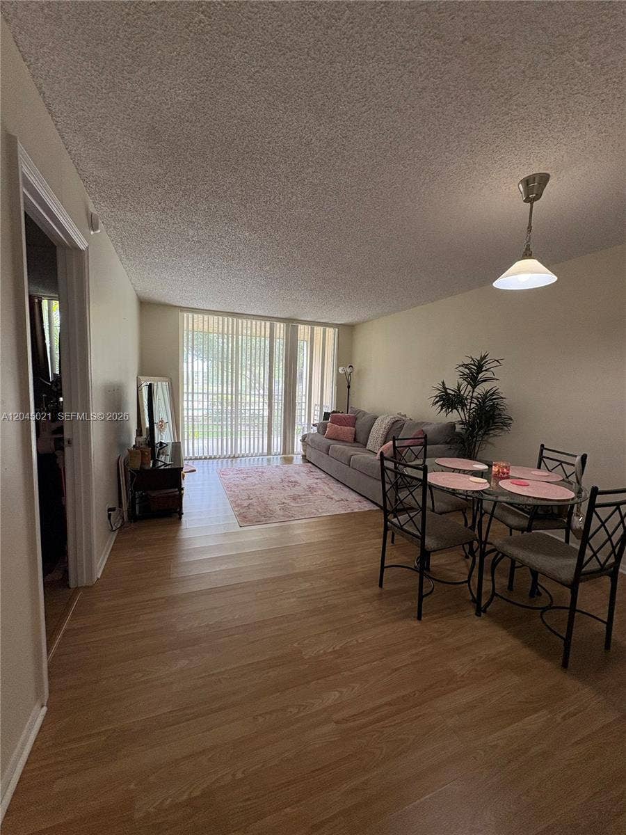 9340 Lagoon Place, #202, Davie, Davie, FL 33324 Photo 6