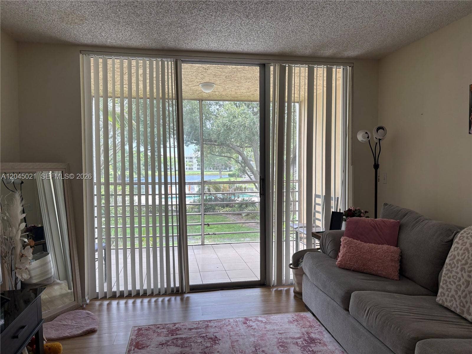 9340 Lagoon Place, #202, Davie, Davie, FL 33324 Photo 5