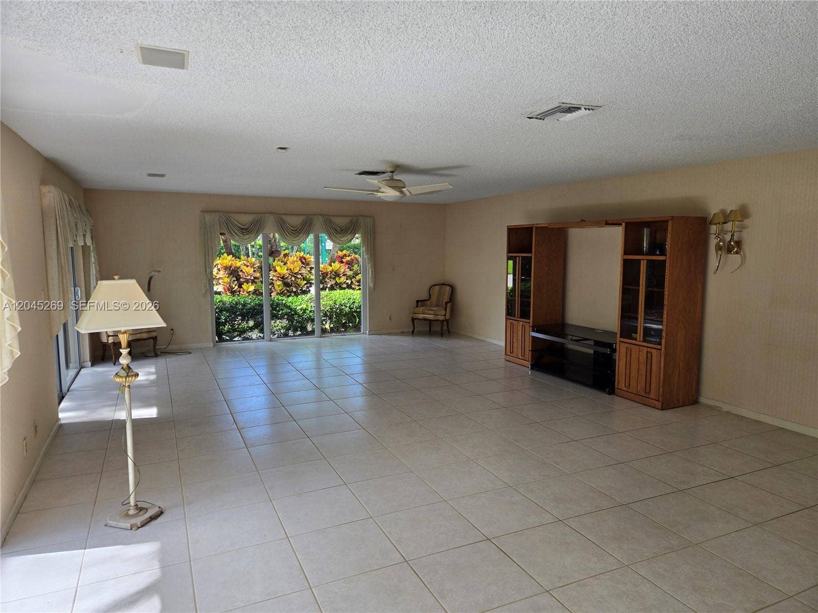 908 Cypress Terrace, #V57, Pompano Beach, FL 33069 Photo 10
