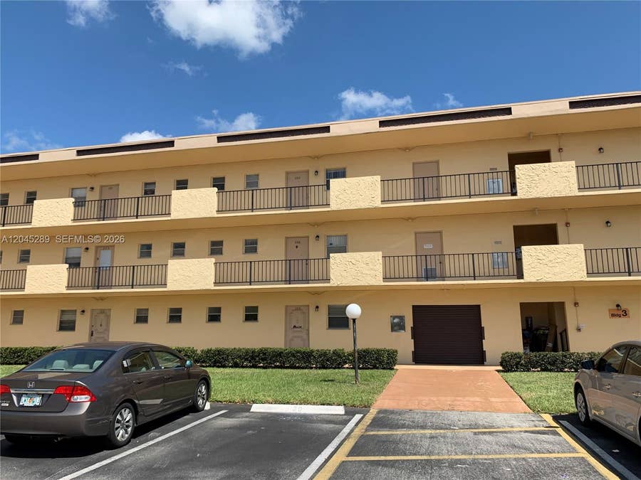 Property photo for 201 Berkley Road, #204, Hollywood, FL