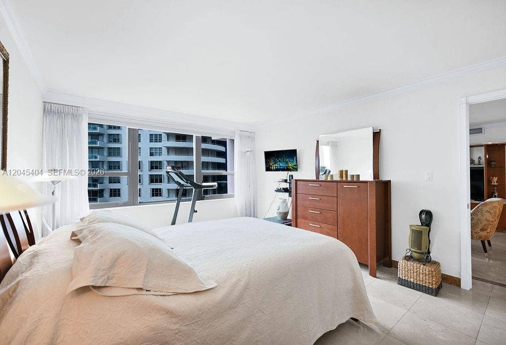 5225 Collins Avenue, #1117, Miami Beach, FL 33140 Photo 12