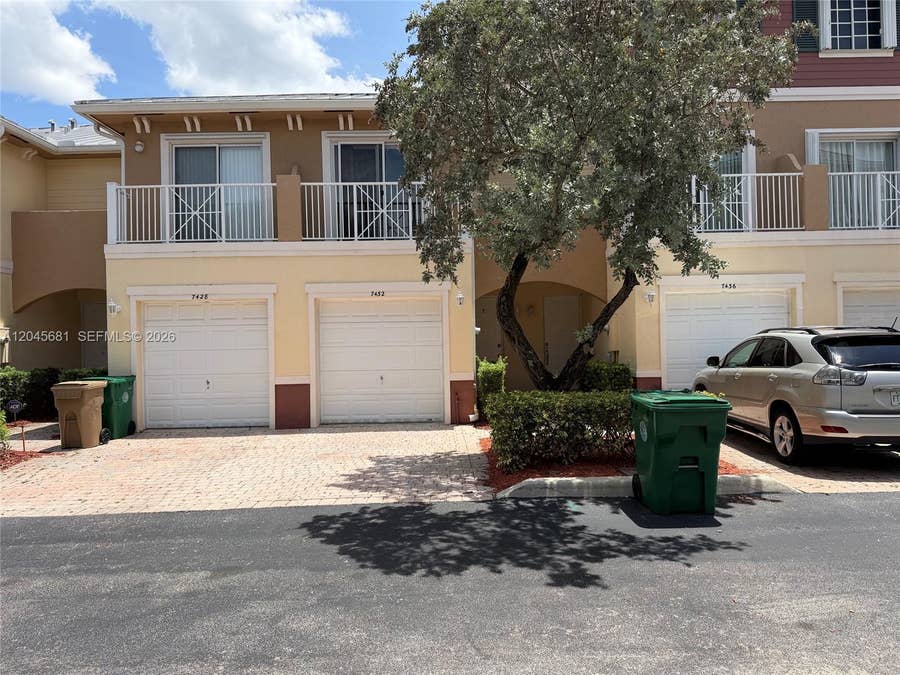 Property photo for 7432 Willow Grove Place, Davie, FL
