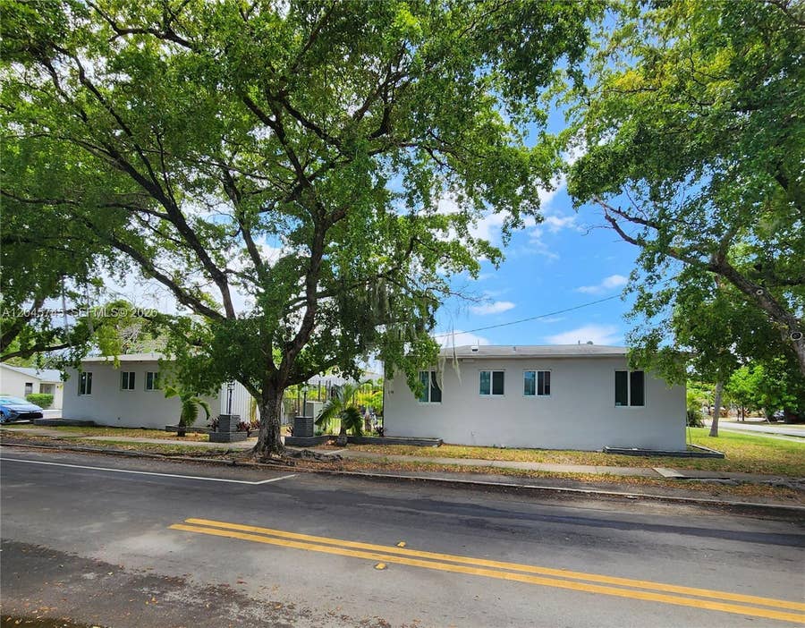 Property photo for 2000 Washington Street, Hollywood, FL