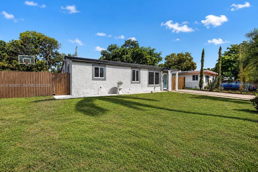 Property photo for 1300 N 70th Terrace, Hollywood, FL