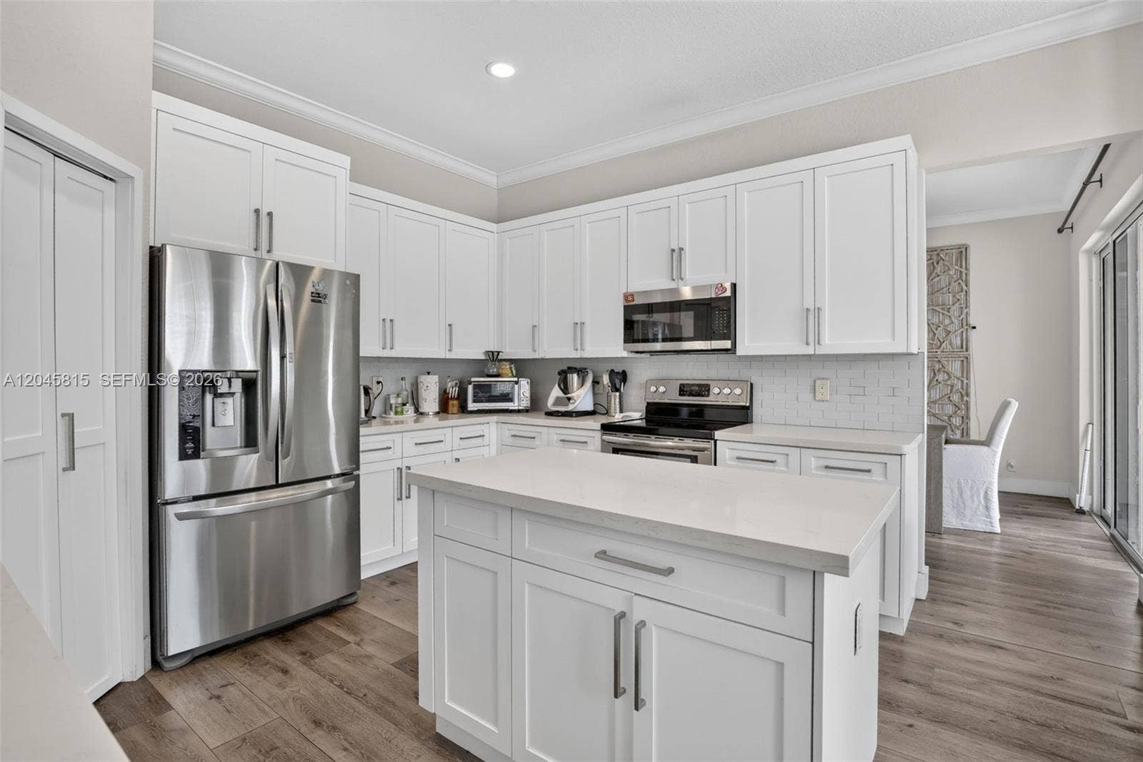 981 Waterside Circle, Weston, Weston, FL 33327 Photo 14