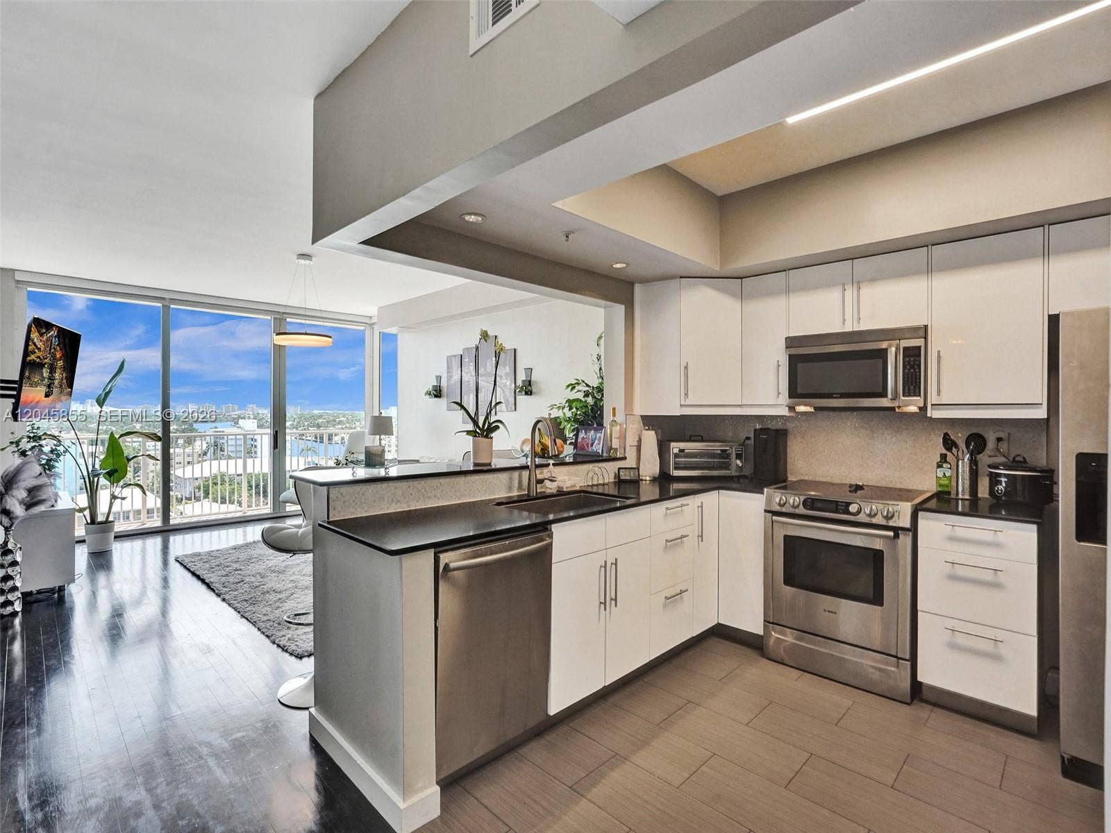3020 NE 32nd Avenue, #925, Fort Lauderdale, FL 33308 Photo 10