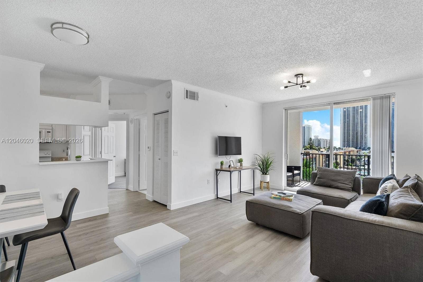 17100 N Bay Road, #1717, Sunny Isles Beach, Sunny Isles Beach, FL 33160 Photo 1