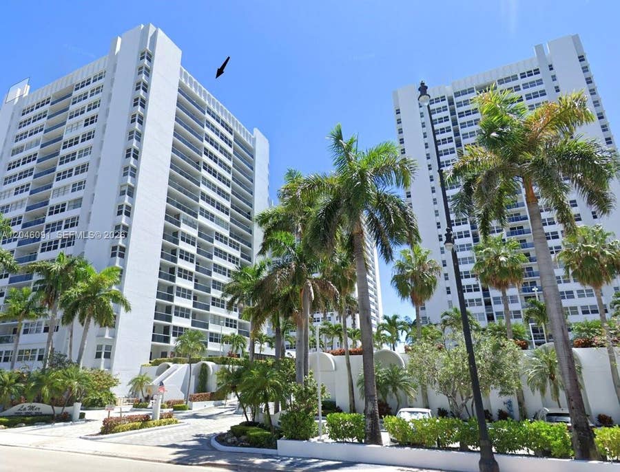 Property photo for 1880 S Ocean Drive, #807, Hallandale Beach, FL