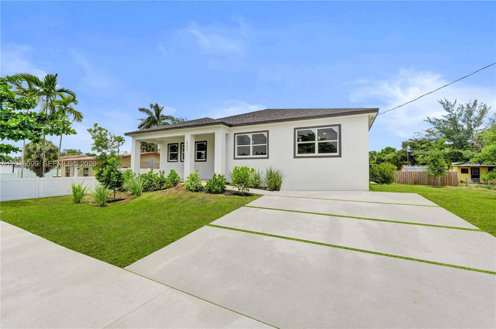 211 NW 14th Court, Dania Beach, FL 33004 Photo 2