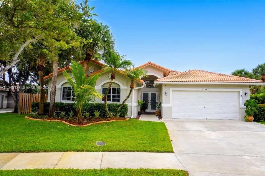 Property photo for 16850 Crestview Lane, Weston, FL