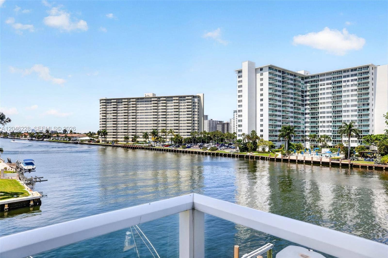 Deep water canalCorner pointe view