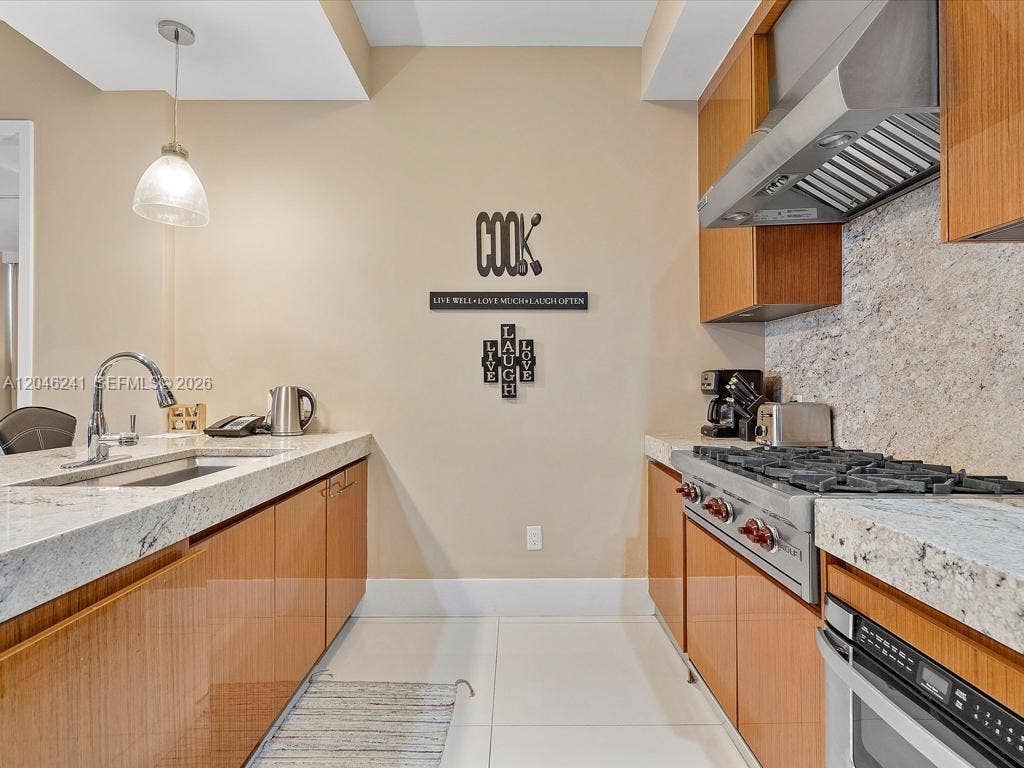 9705 Collins Avenue, #1804N, Bal Harbour, FL 33154 Photo 18